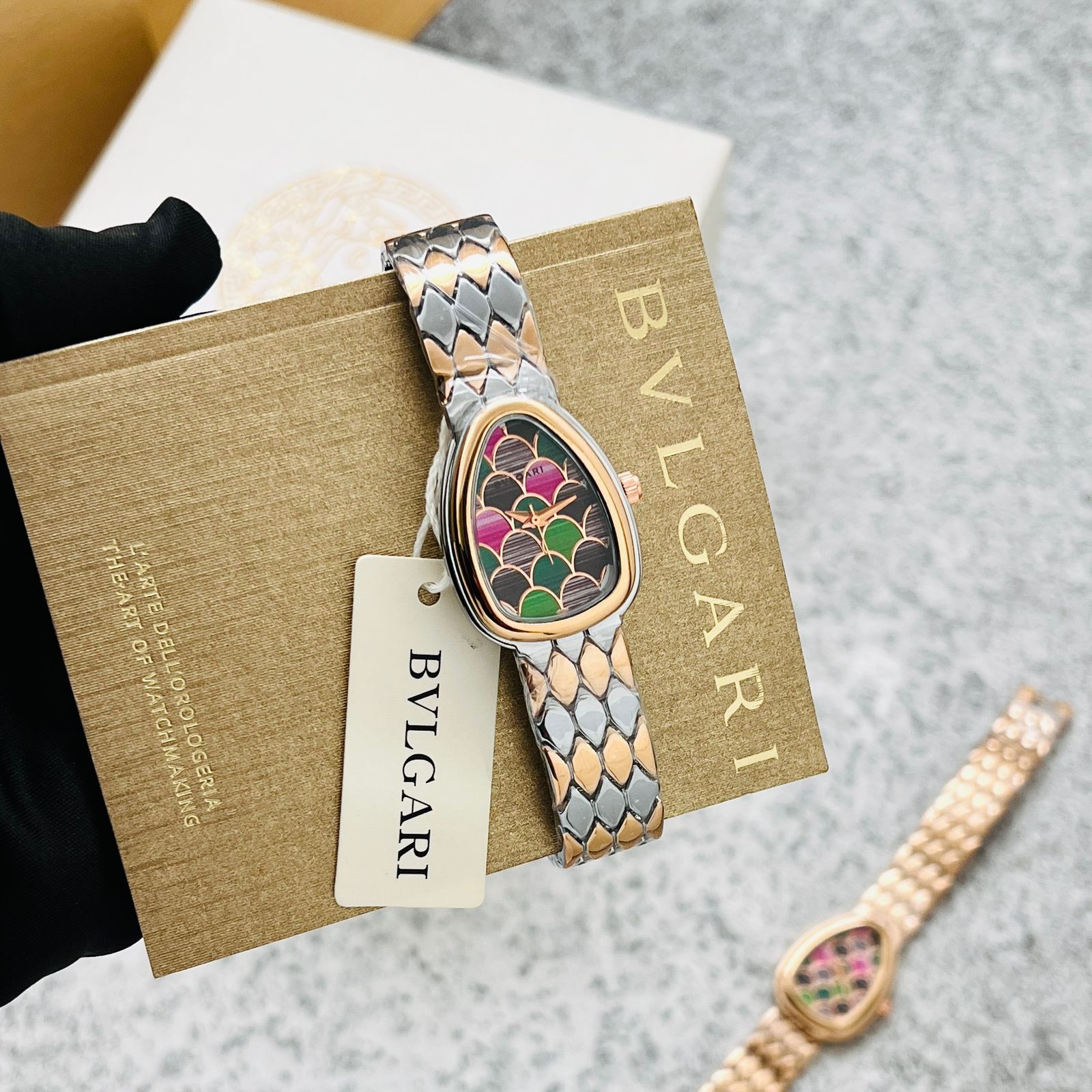 Bgari premium heavy Quality women watch - AmazingBaba